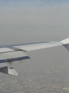 Another plane coming into land<br>Location: Over California